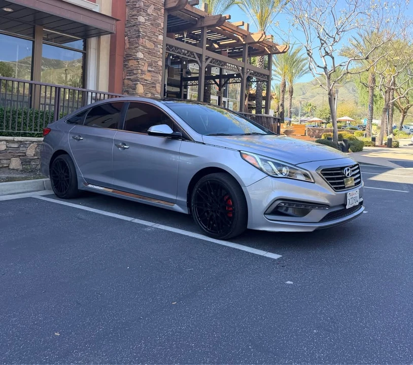 2015 Hyundai Sonata - Image 2 of 7