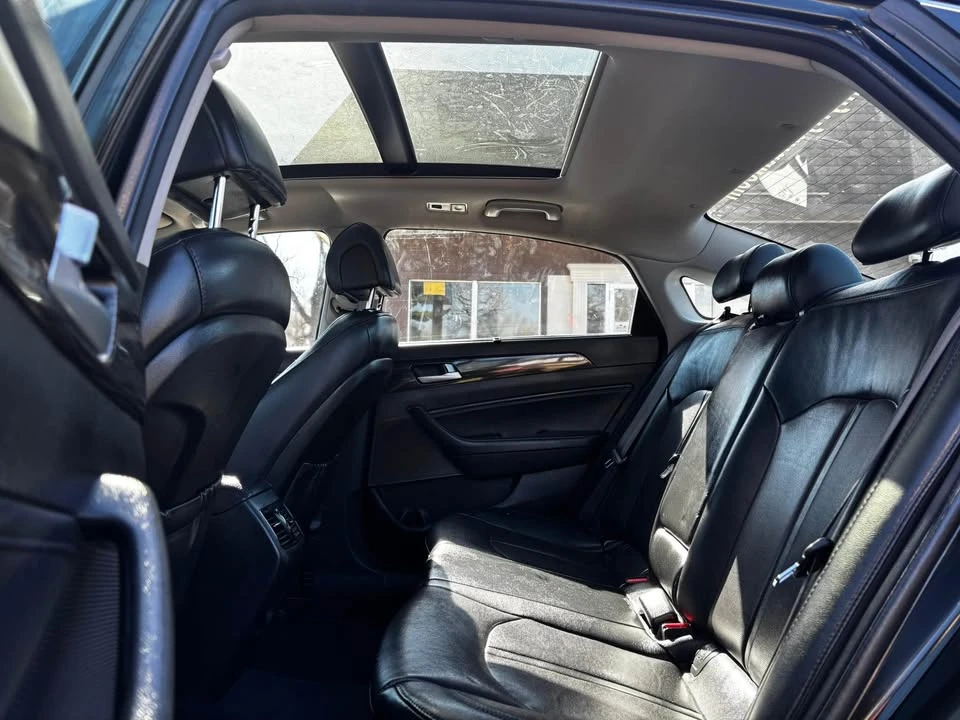 2015 Hyundai Sonata - Image 10 of 20