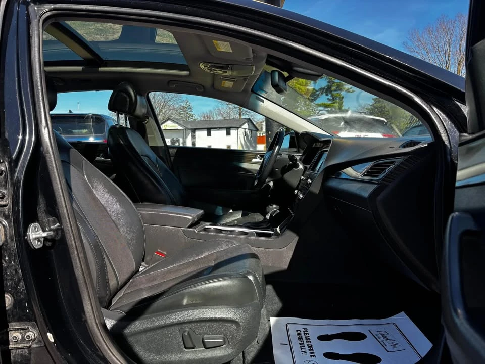 2015 Hyundai Sonata - Image 16 of 20