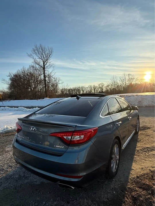 2015 Hyundai Sonata - Image 6 of 12
