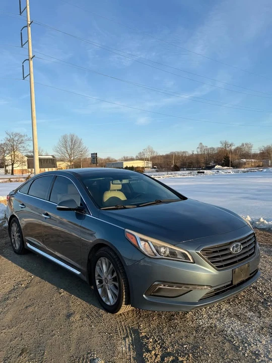 2015 Hyundai Sonata - Image 2 of 12