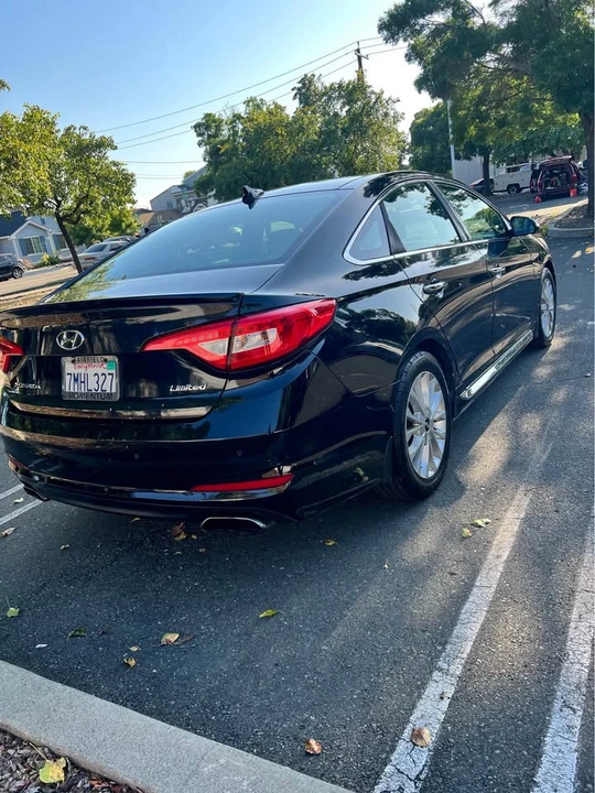 2015 Hyundai Sonata - Image 11 of 13