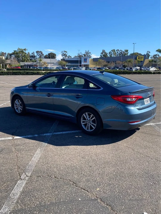2015 Hyundai Sonata - Image 4 of 17