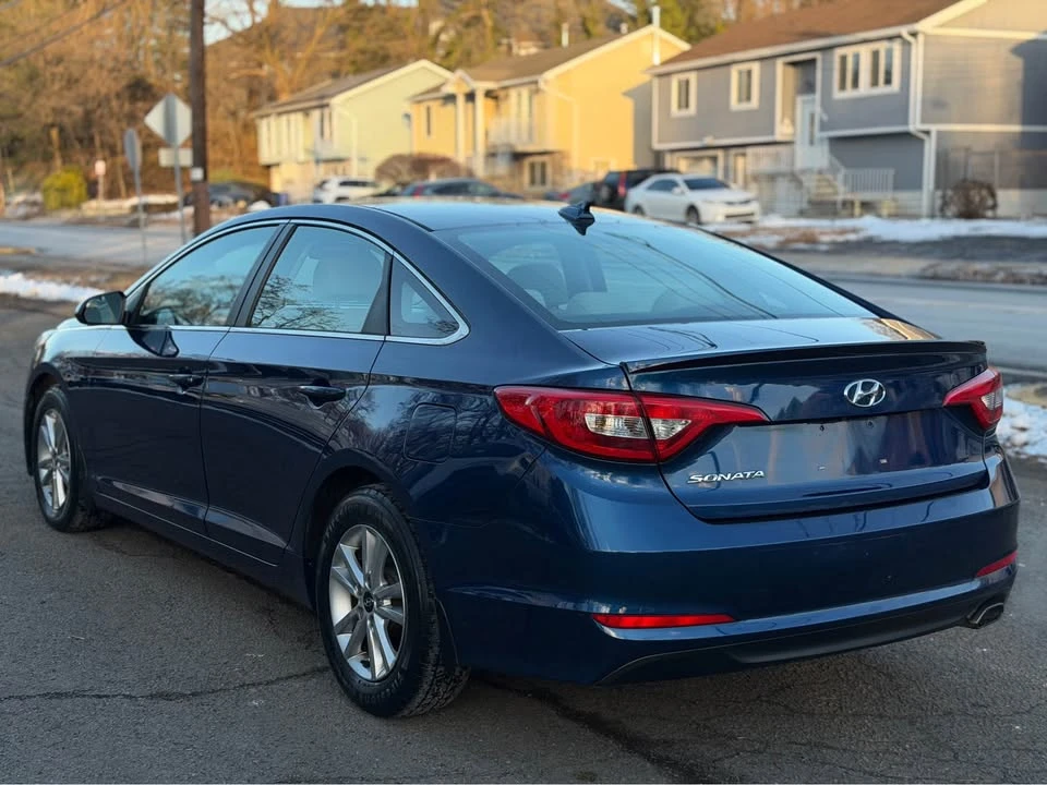 2015 Hyundai Sonata - Image 4 of 15