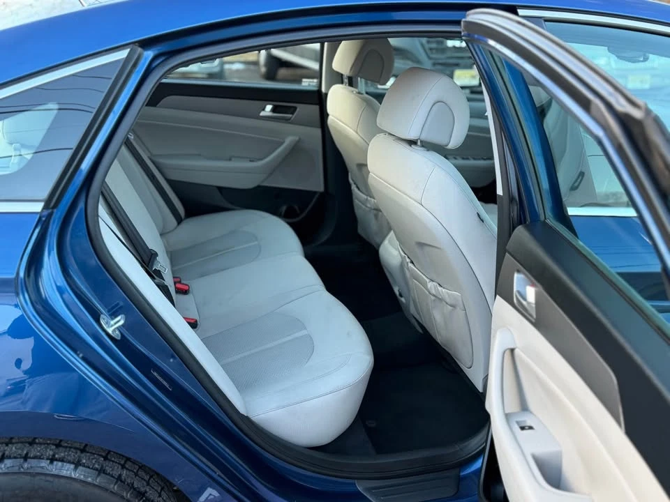 2015 Hyundai Sonata - Image 12 of 15
