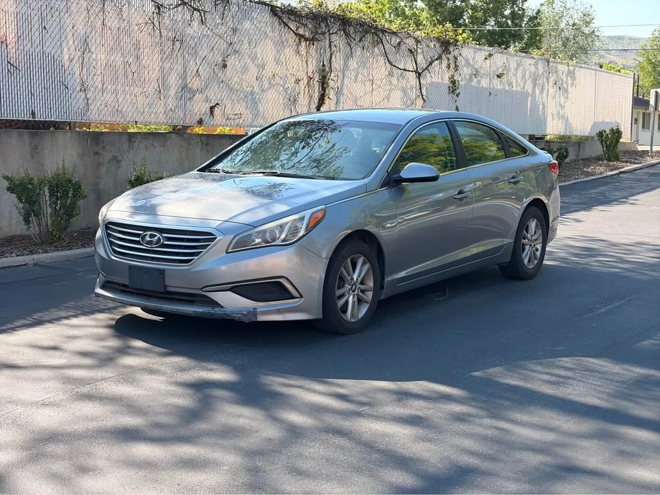 2015 Hyundai Sonata - Image 3 of 9