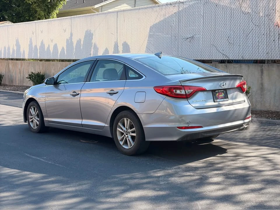 2015 Hyundai Sonata - Image 6 of 9