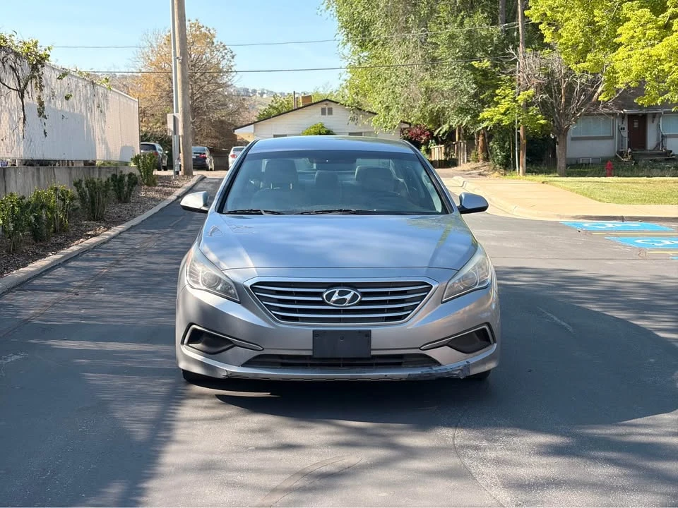 2015 Hyundai Sonata - Image 2 of 9
