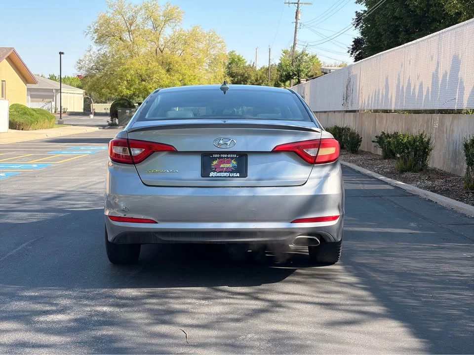 2015 Hyundai Sonata - Image 5 of 9