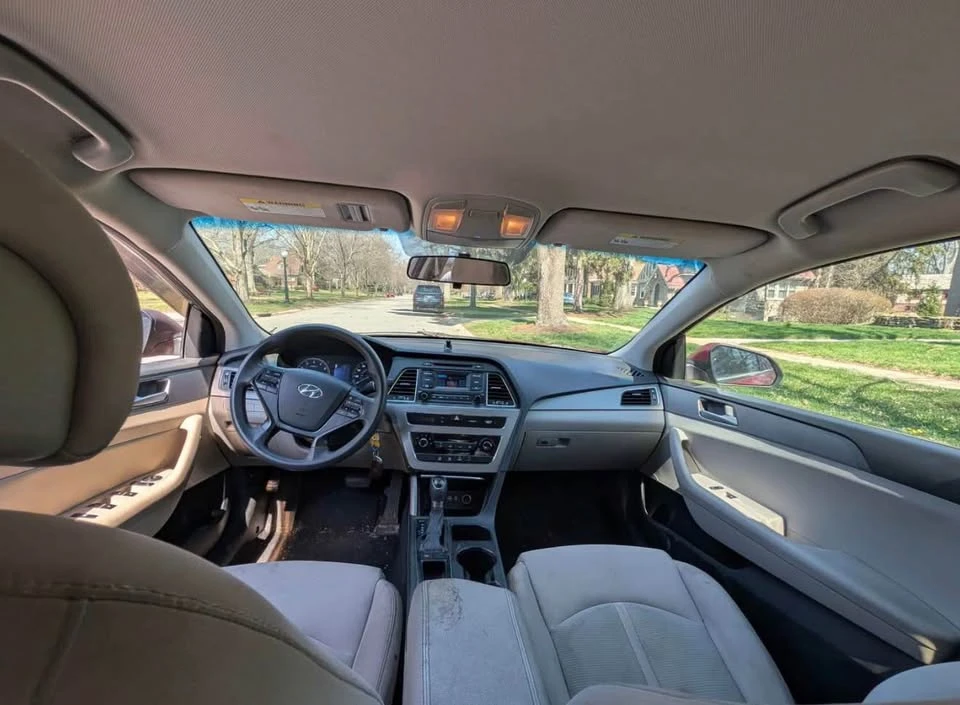 2015 Hyundai Sonata - Image 9 of 10