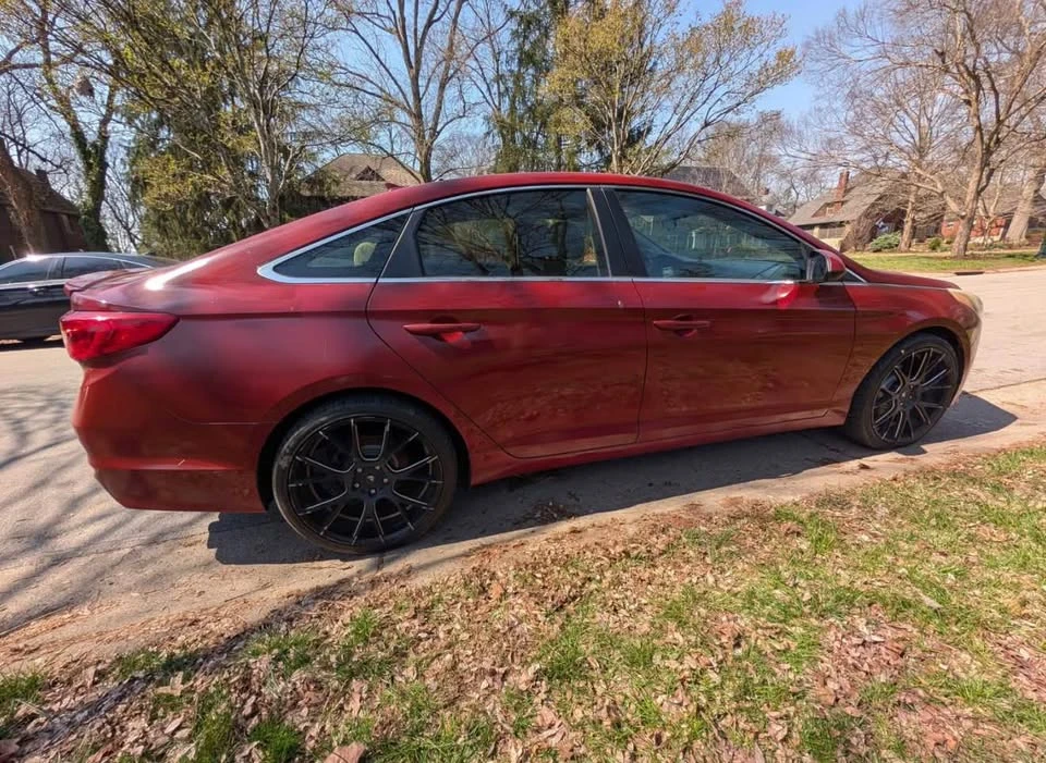 2015 Hyundai Sonata - Image 5 of 10