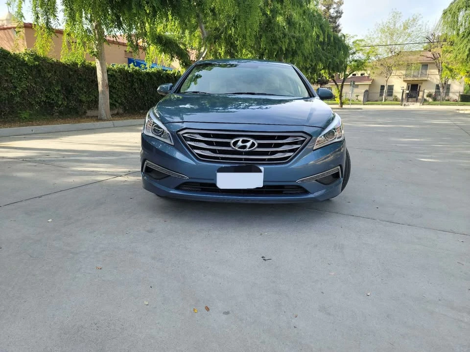 2015 Hyundai Sonata - Image 2 of 9
