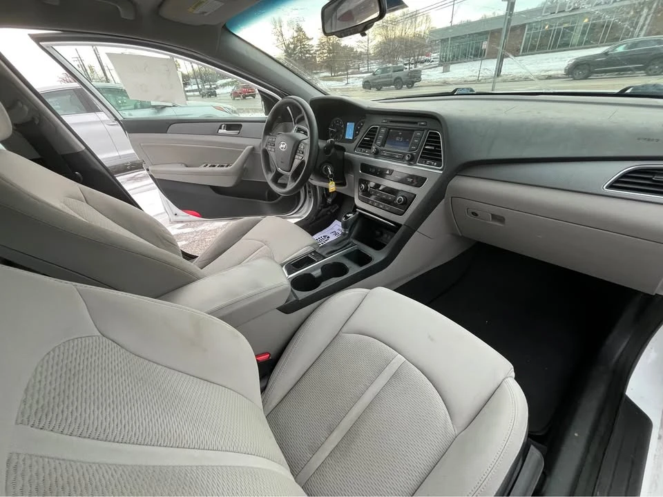2015 Hyundai Sonata - Image 10 of 13