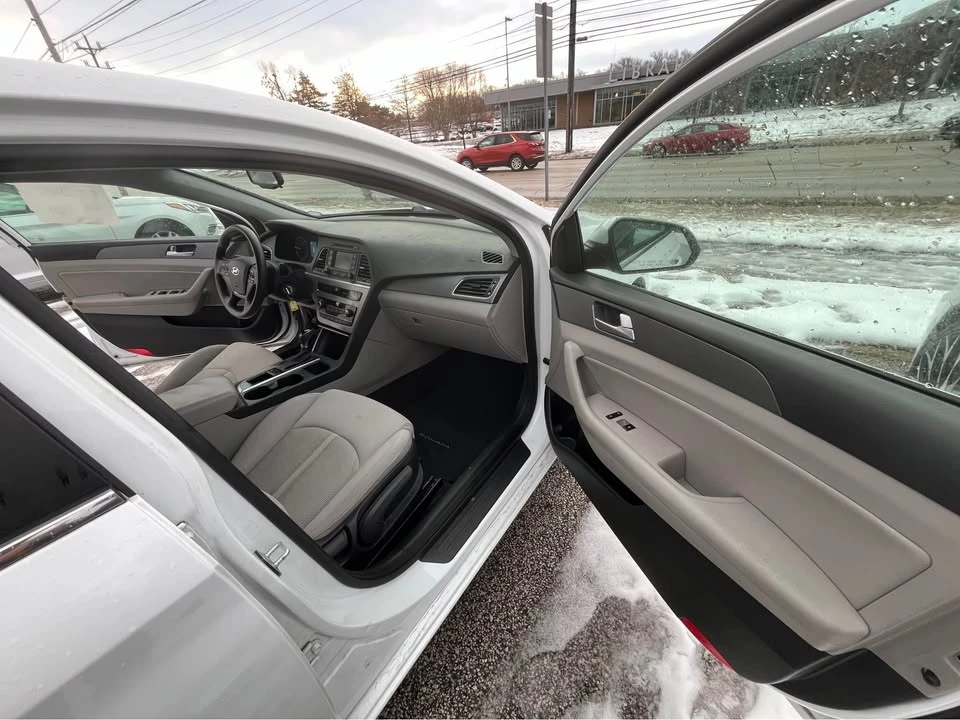 2015 Hyundai Sonata - Image 7 of 13