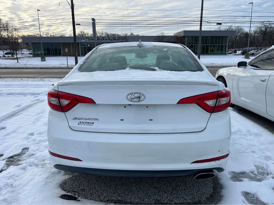 2015 Hyundai Sonata - Image 4 of 13