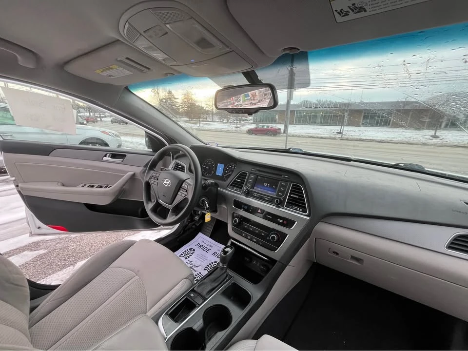 2015 Hyundai Sonata - Image 9 of 13