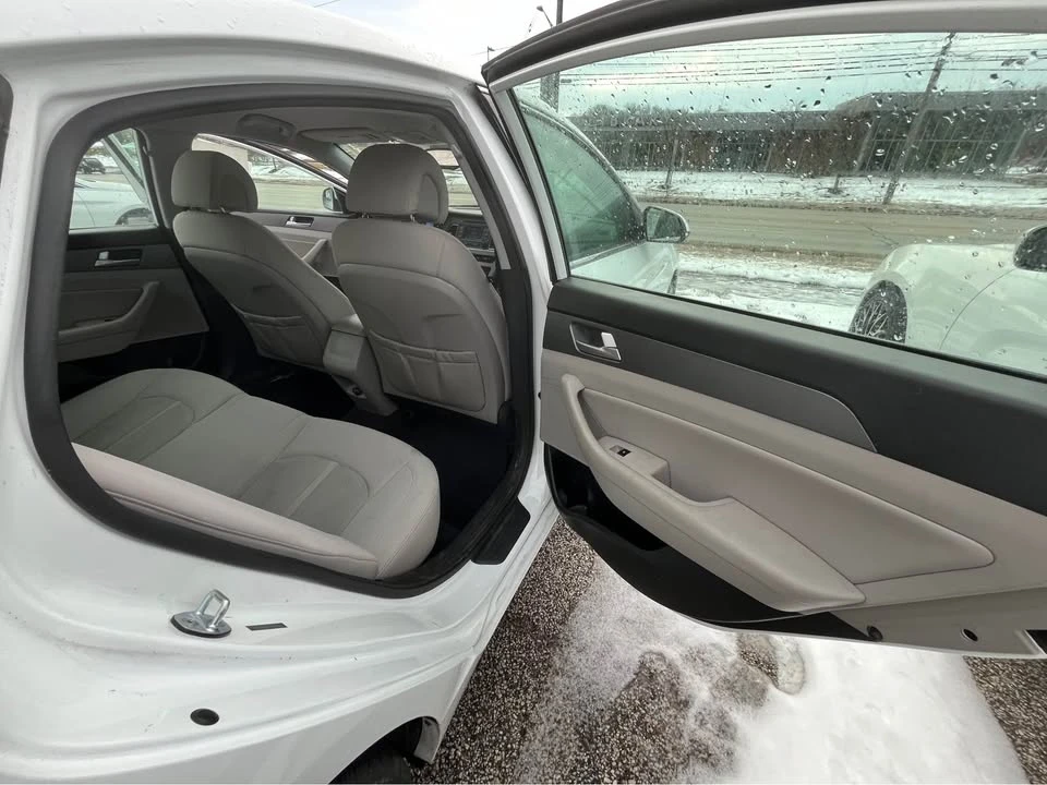 2015 Hyundai Sonata - Image 11 of 13