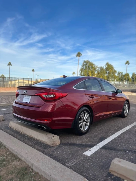2015 Hyundai Sonata - Image 6 of 9