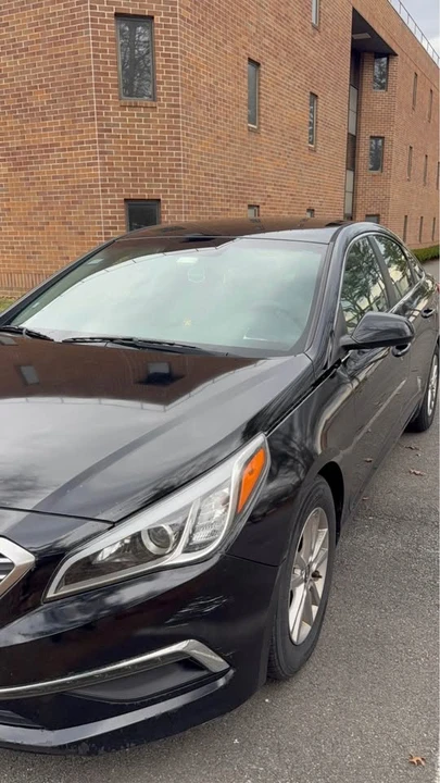 2015 Hyundai Sonata - Image 8 of 12