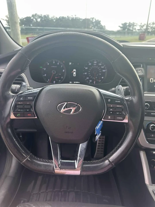2015 Hyundai Sonata - Image 8 of 10