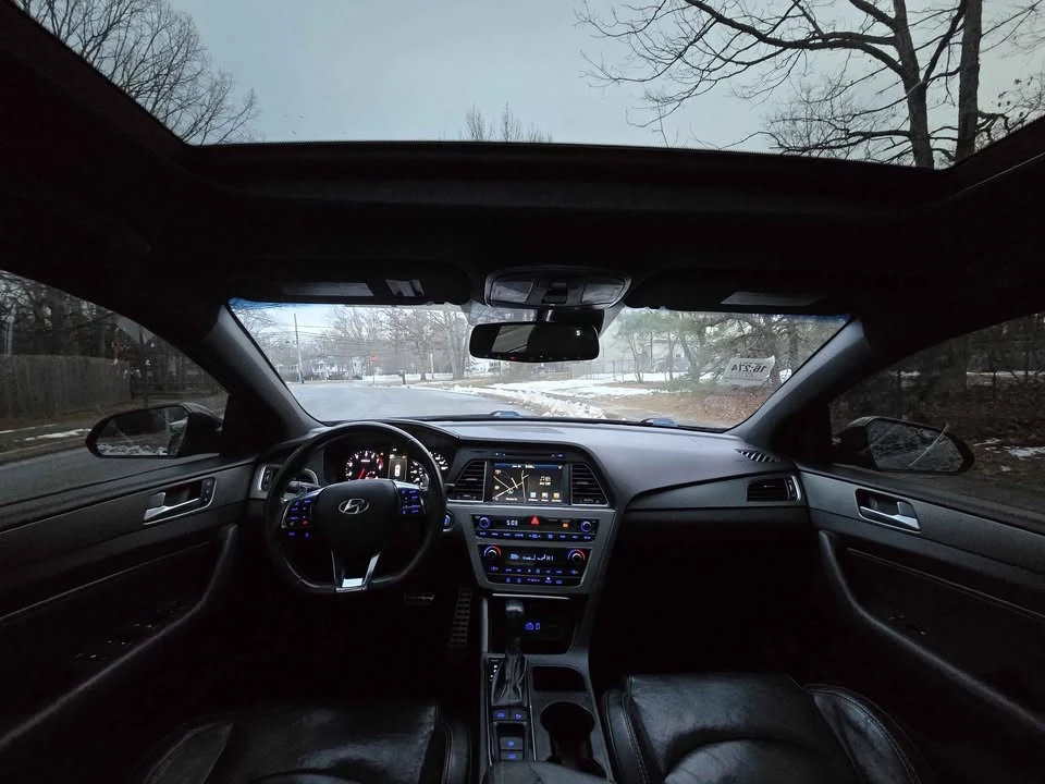 2015 Hyundai Sonata - Image 16 of 19