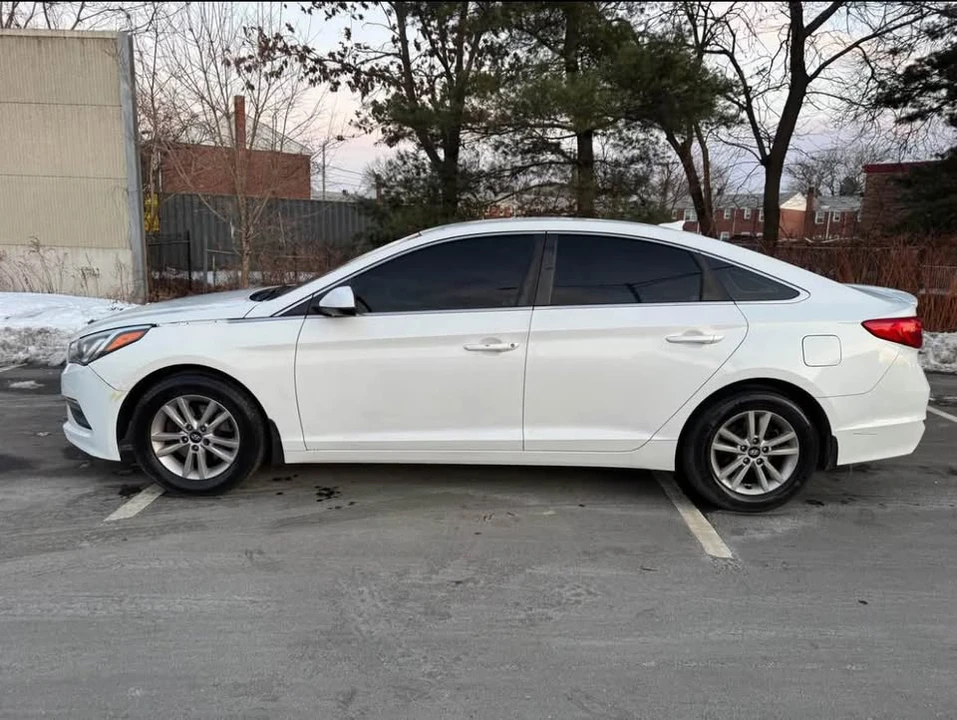2015 Hyundai Sonata - Image 3 of 10