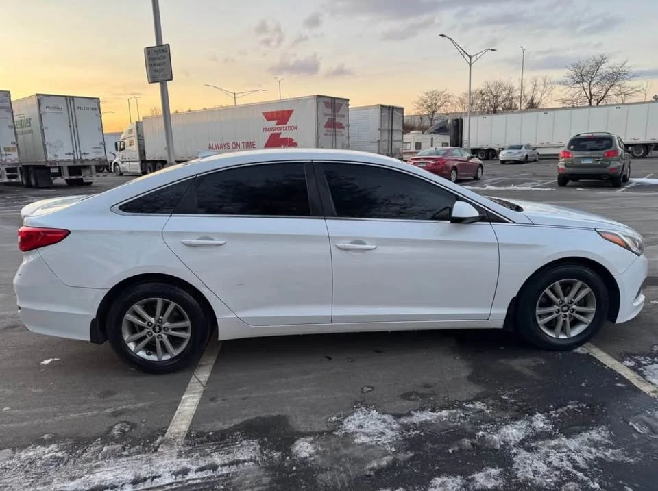 2015 Hyundai Sonata - Image 7 of 10