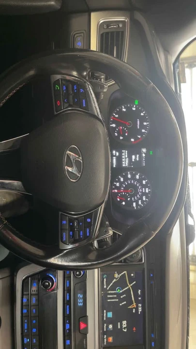 2015 Hyundai Sonata - Image 16 of 18