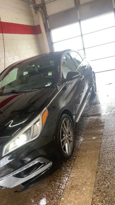 2015 Hyundai Sonata - Image 10 of 18