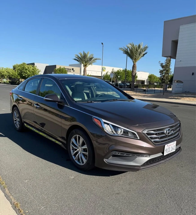 2015 Hyundai Sonata - Image 8 of 11
