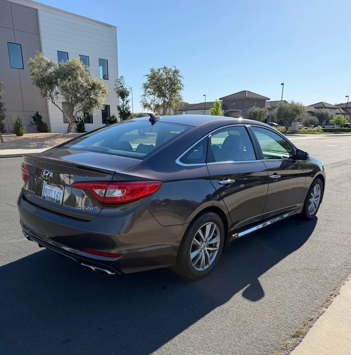 2015 Hyundai Sonata - Image 6 of 11