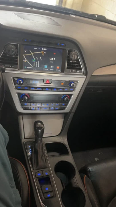 2015 Hyundai Sonata - Image 4 of 19