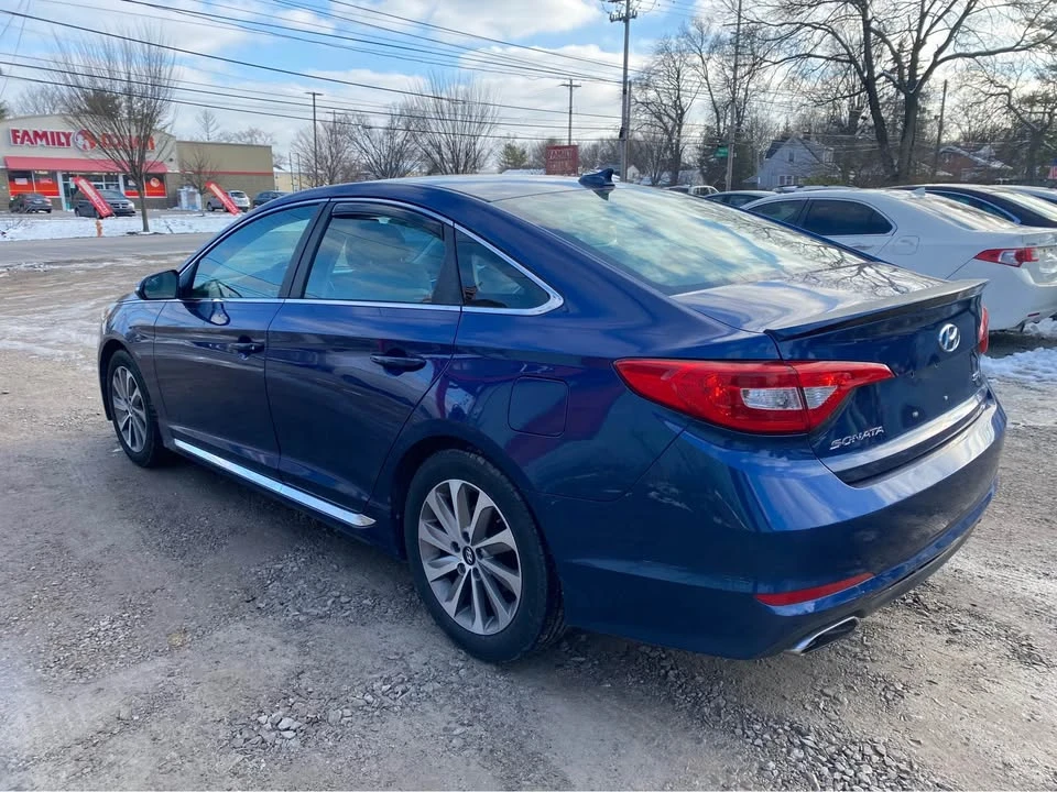 2015 Hyundai Sonata - Image 5 of 10