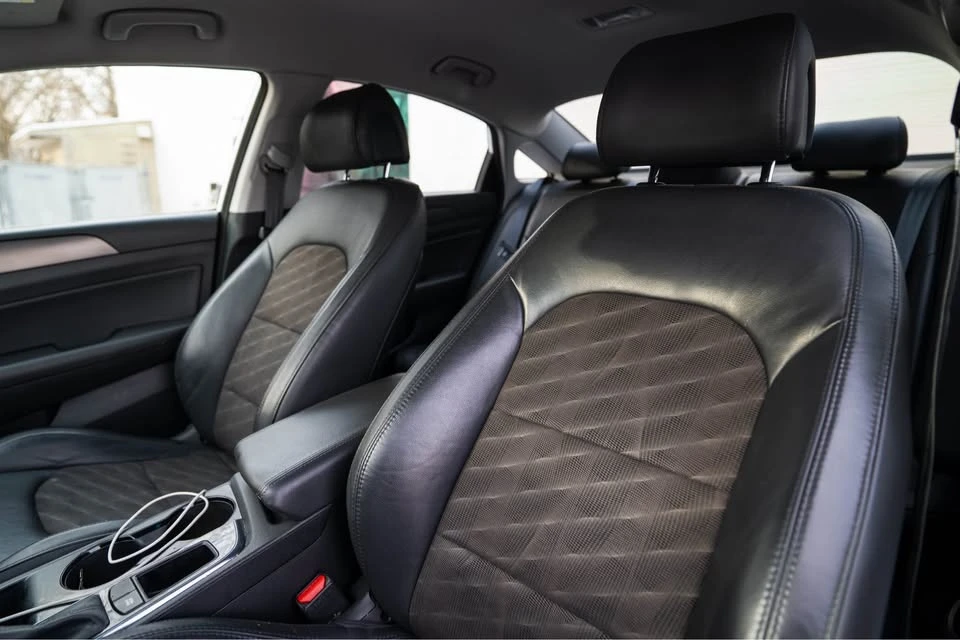 2015 Hyundai Sonata - Image 10 of 16