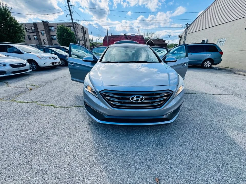 2015 Hyundai Sonata - Image 2 of 17