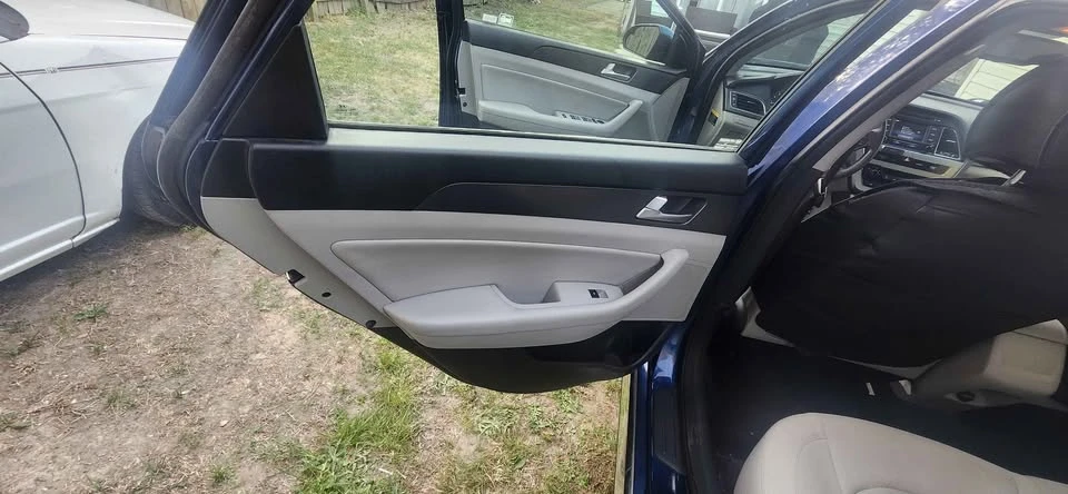 2015 Hyundai Sonata - Image 12 of 18