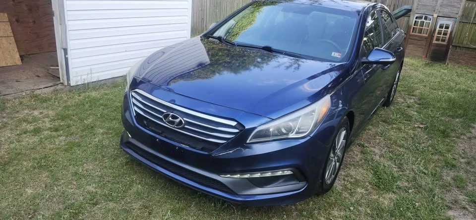 2015 Hyundai Sonata - Image 2 of 18