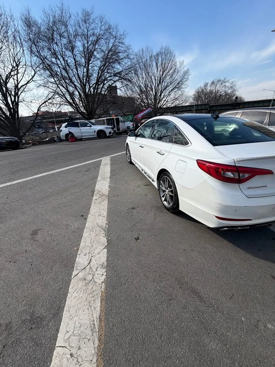 2015 Hyundai Sonata - Image 7 of 9
