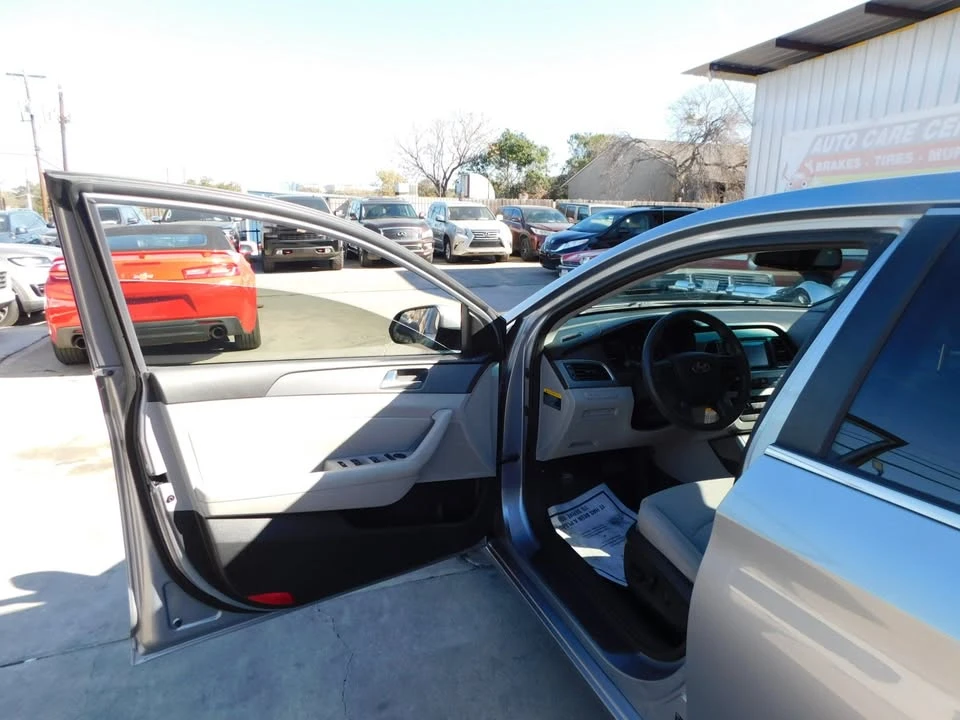 2015 Hyundai Sonata - Image 7 of 16