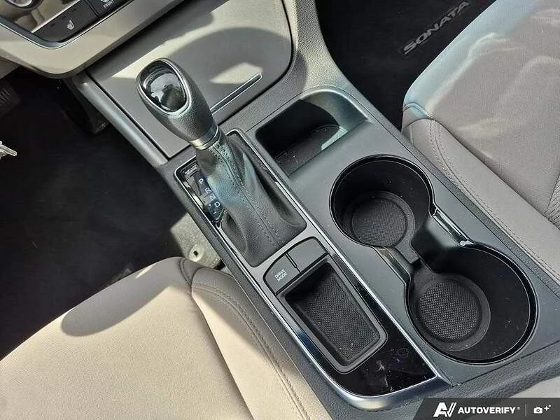2015 Hyundai Sonata - Image 10 of 12