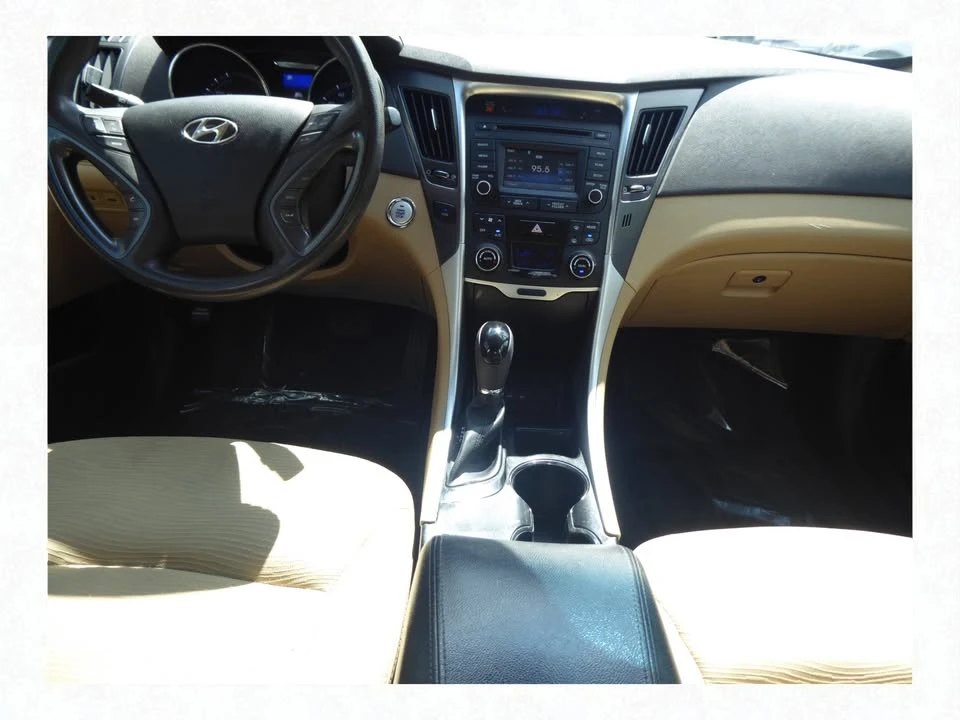 2015 Hyundai Sonata - Image 13 of 19