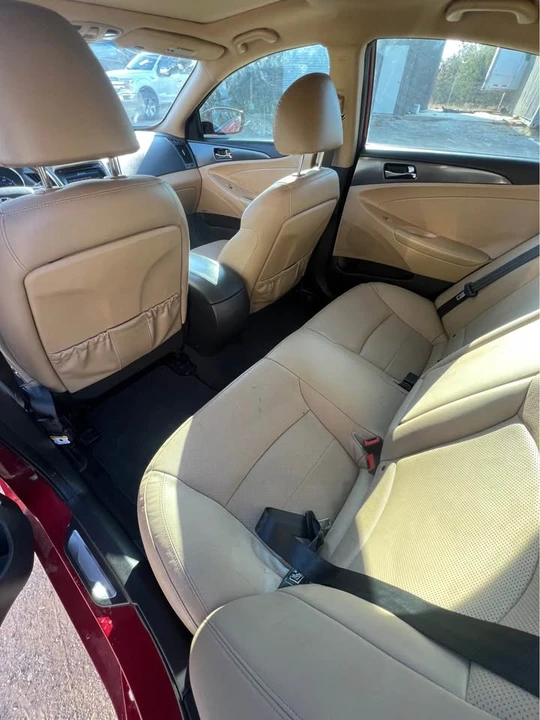 2015 Hyundai Sonata - Image 13 of 14