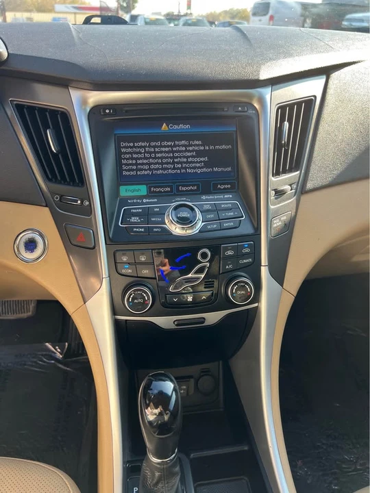 2015 Hyundai Sonata - Image 12 of 14