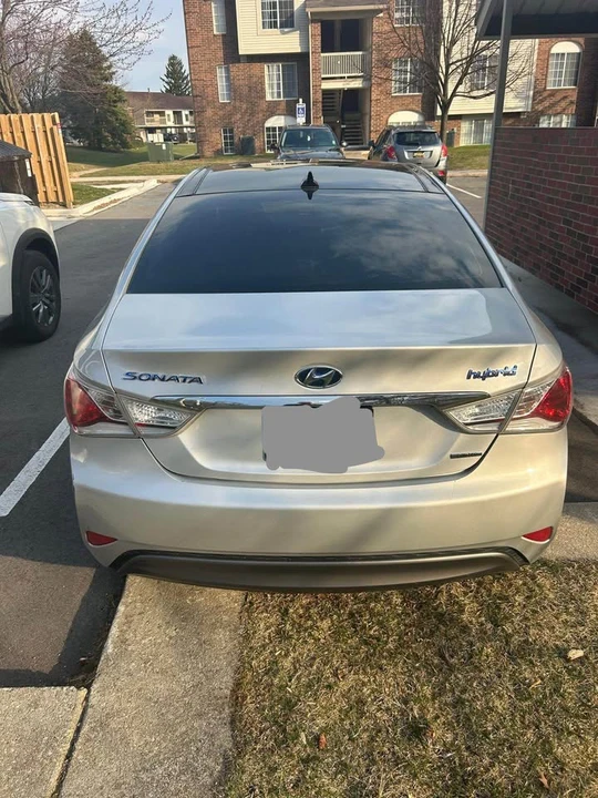 2015 Hyundai Sonata - Image 12 of 13