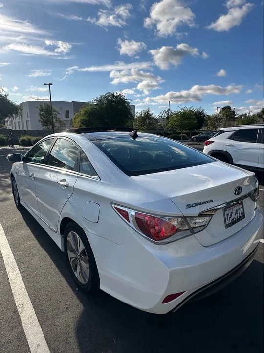 2015 Hyundai Sonata - Image 7 of 19