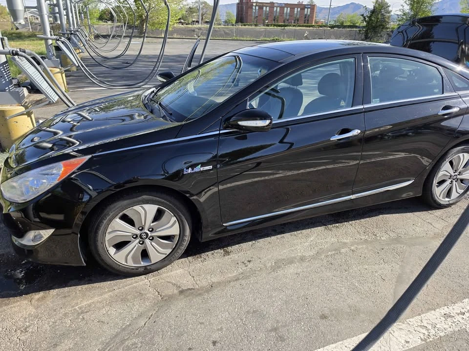 2015 Hyundai Sonata - Image 3 of 10