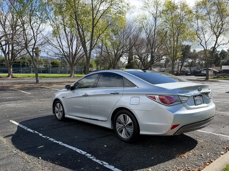 2015 Hyundai Sonata - Image 4 of 20