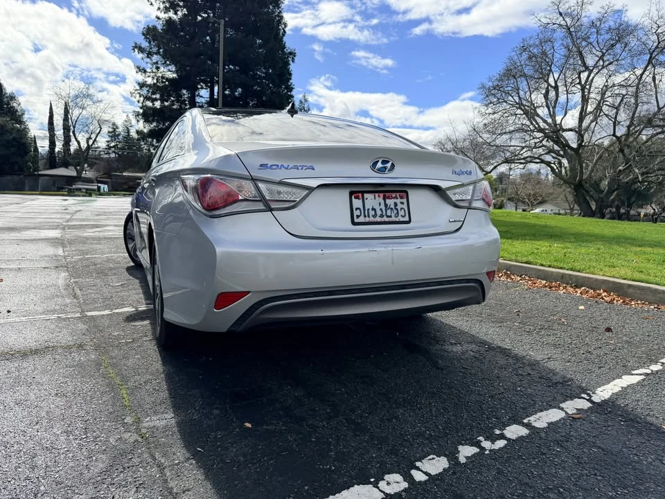 2015 Hyundai Sonata - Image 9 of 20