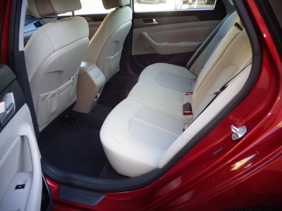 2015 Hyundai Sonata - Image 7 of 9