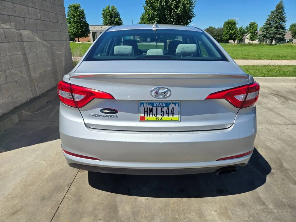 2015 Hyundai Sonata - Image 6 of 14